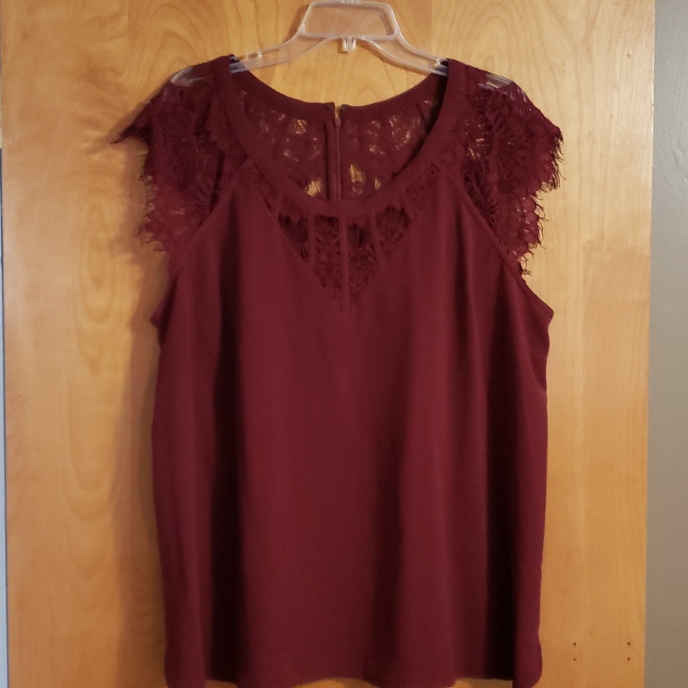 Truly Poppy Lace Tank